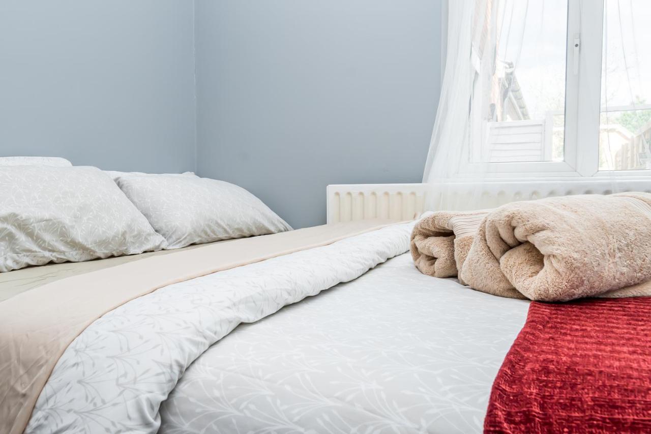 Shirley House 2, Self Catering Guest House, Self Check In, Smart Locks, 10 Min Walk To Southampton General, Aspire And Princess Anne Hospitals, Access To Fully Equipped Kitchen, Excellent Transport Links, Ideal For Longer Stays And Hospital Shifts エクステリア 写真
